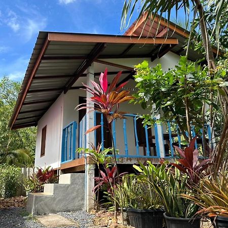 Blue Sky Bungalow Koh Jum Dış mekan fotoğraf