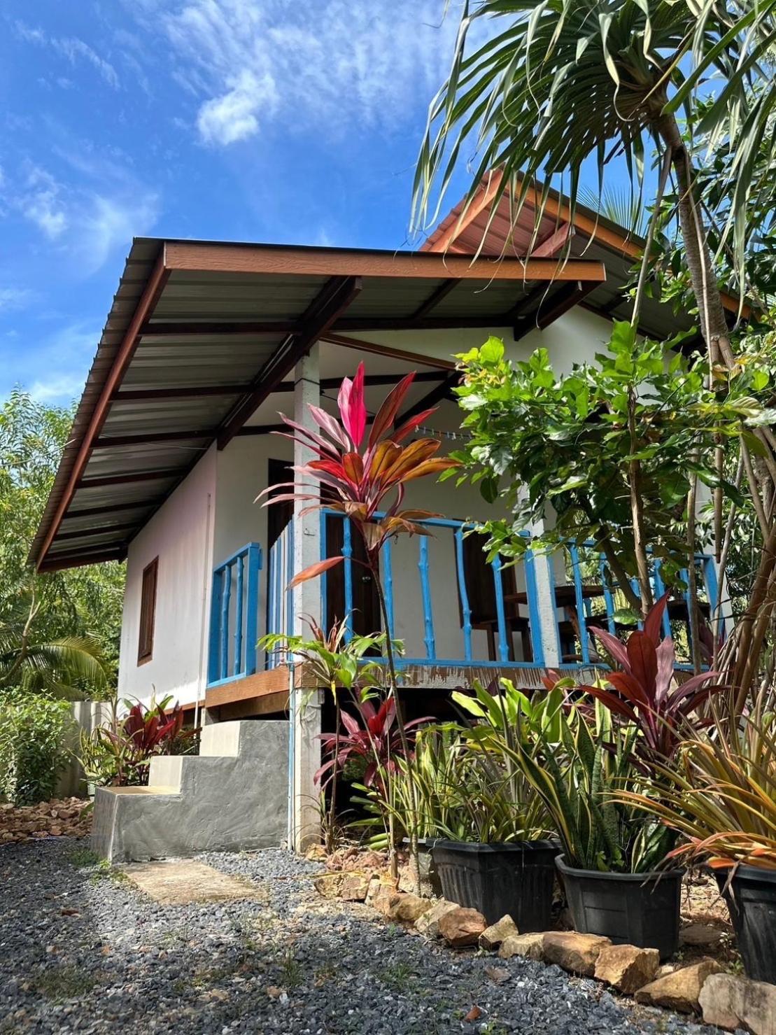 Blue Sky Bungalow Koh Jum Dış mekan fotoğraf